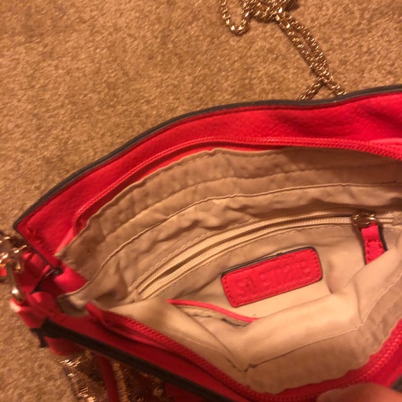 Small Cross Body or shoulder bag. Gold with pink outline. New,never used. - Picture 3 of 5